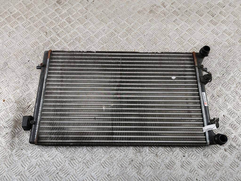 радиатор охлаждения Skoda Octavia mk1 (A4 1U) 2008, 1.6 л., бензин, МКПП, серый, универсал