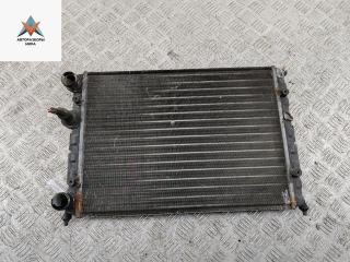 радиатор охлаждения Volkswagen Golf 3 поколение 1992, 1.6 л., бензин, МКПП, красный, хетчбэк 5 дв.