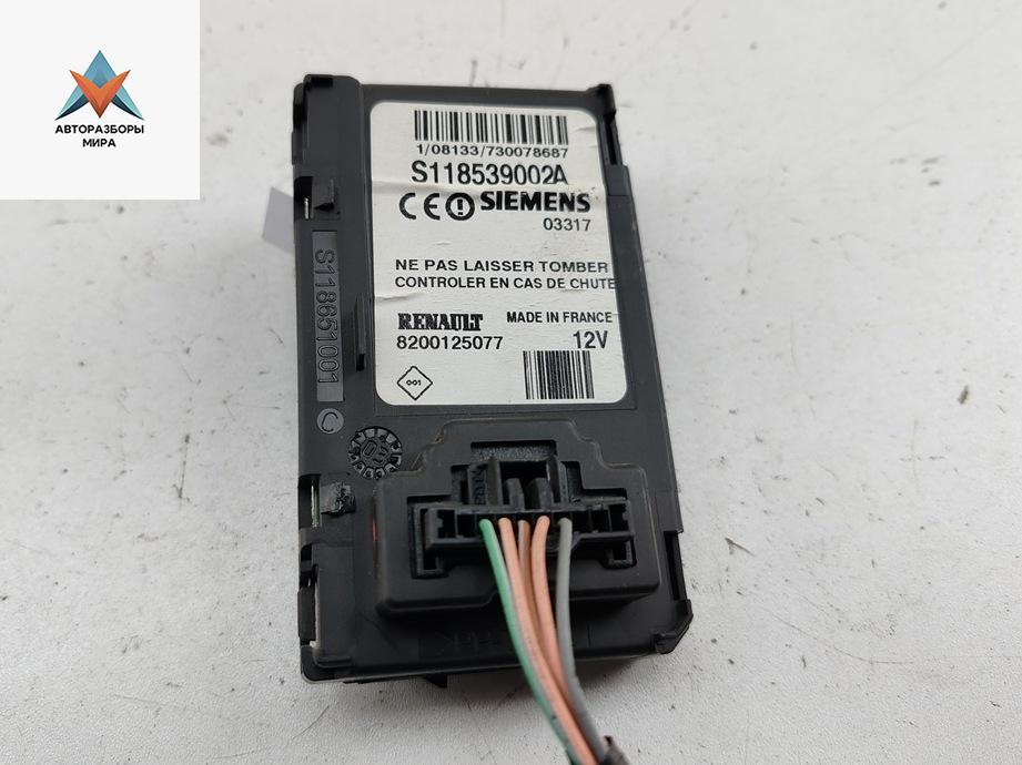 замок зажигания Renault Scenic 2 поколение 2003, 2.0 л., бензин, АКПП, серый, минивэн, 8200125077 - фото №1