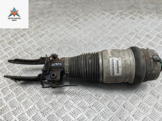 стойка передняя Volkswagen Touareg 1 поколение 2003, 2.5 л., дизель, АКПП, чёрный, внедорожник 5 дв., 7L6412022T