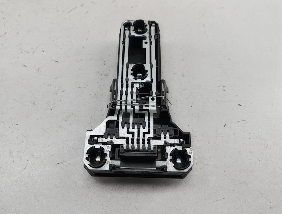 Плата фонаря заднего правого Volkswagen Passat B5 1999, 1.9 л., дизель, МКПП, серый, универсал, 3B9945257 - фото №1