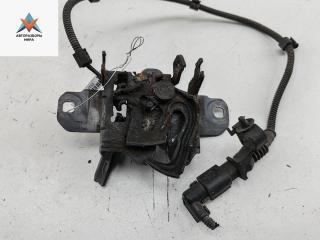 замок капота Volkswagen Bora 1 поколение 2000, 2.0 л., бензин, МКПП, синий, универсал