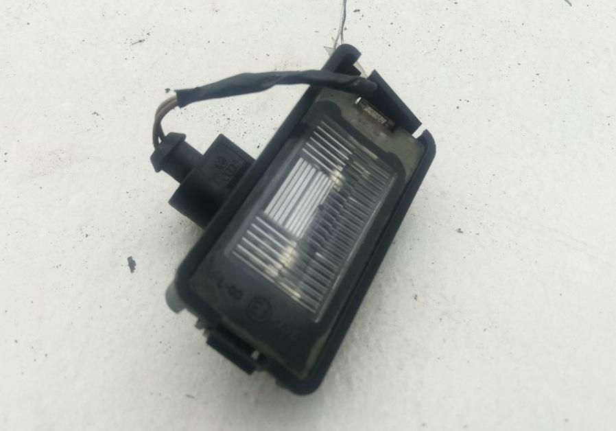 подсветка номера SEAT Altea 2004, 1.9 л., дизель, МКПП, красный, минивэн, 5P094021