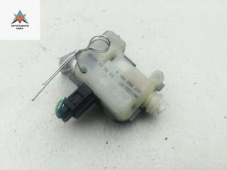 активатор замка багажника Volkswagen Passat B5 1999, 1.9 л., дизель, МКПП, серый, универсал, 1M0959781A