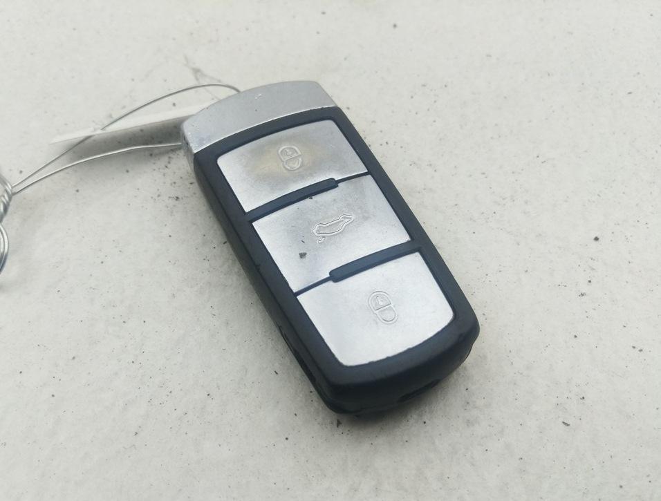 ключ Volkswagen Passat B6 2006, 2.0 л., дизель, МКПП, чёрный, универсал