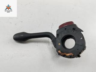 переключатель поворотов Volkswagen Golf 3 поколение 1992, 1.6 л., бензин, МКПП, красный, хетчбэк 5 дв.