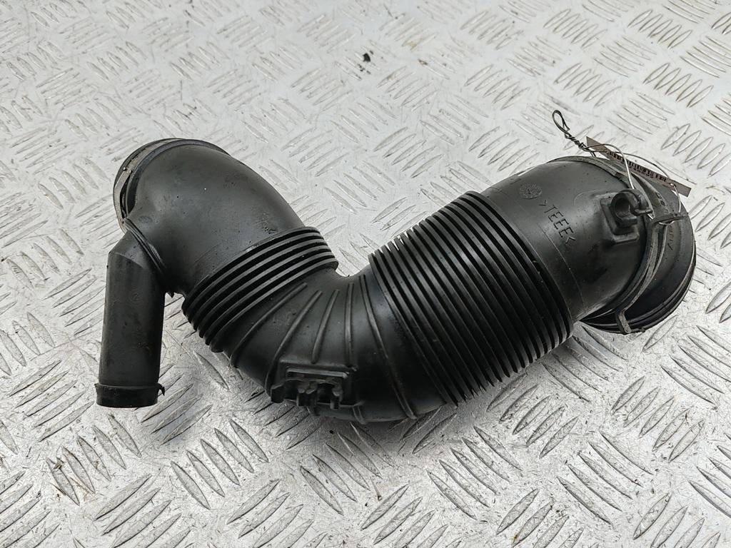 патрубок турбины Volkswagen Passat B6 2008, 2.0 л., дизель, 3C0129654 - фото №1
