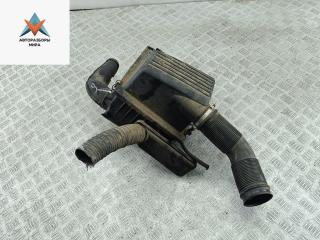 корпус воздушного фильтра Volkswagen Golf 3 поколение 1992, 1.6 л., бензин, МКПП, красный, хетчбэк 5 дв.