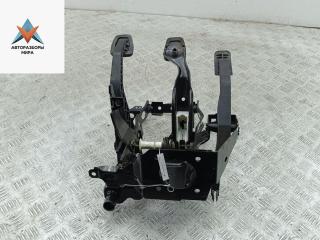 узел педальный (блок педалей) Volkswagen Golf 3 поколение 1992, 1.6 л., бензин, МКПП, красный, хетчбэк 5 дв.