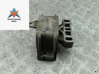 подушка крепления КПП Volkswagen Golf 4 поколение 1999, 1.6 л., бензин, АКПП, серый, хетчбэк 5 дв.