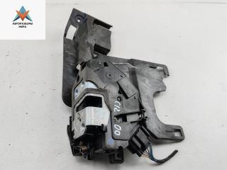 замок двери передней левой Ford Fiesta 6 поколение 2009, 1.3 л., бензин, МКПП, красный, хетчбэк 3 дв., 8A6AA21813AE