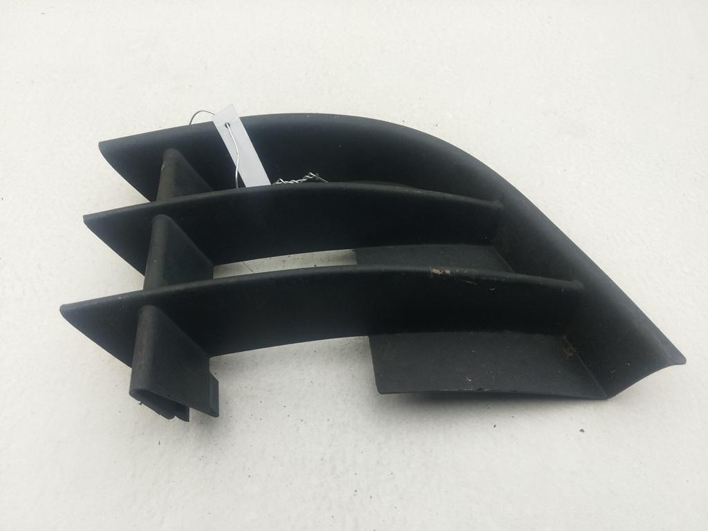 заглушка (решетка) в бампер Skoda Fabia mk2 (5J) 2011, 1.2 л., бензин, МКПП, серый, универсал, 5J0853666A