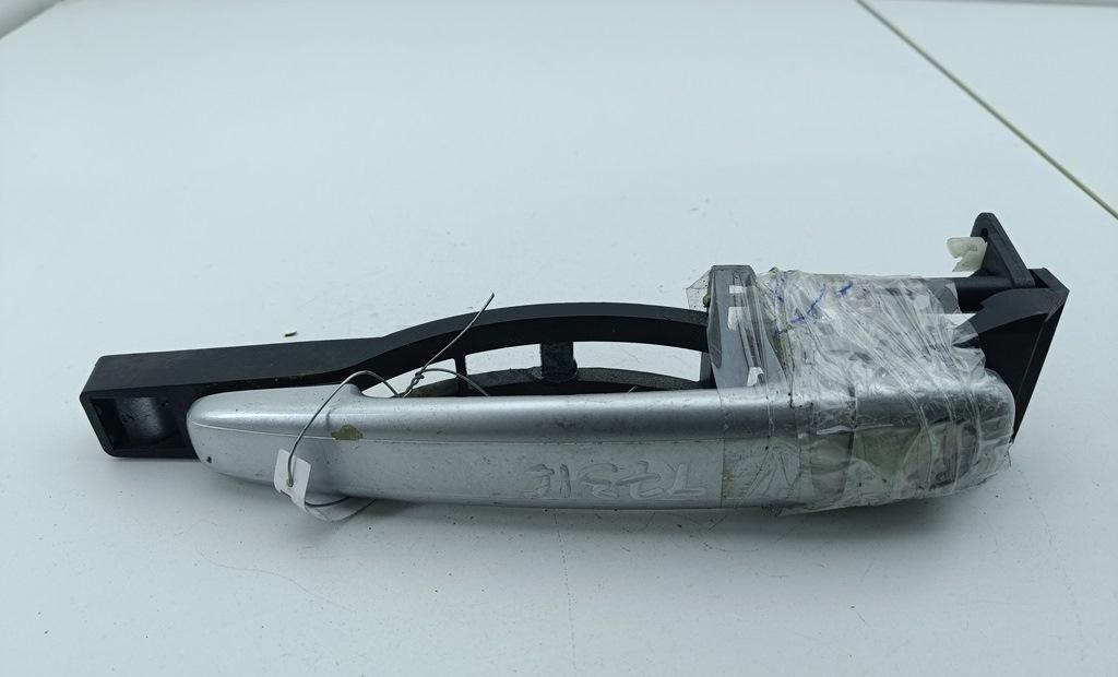 ручка наружная передняя левая Peugeot 307 1 поколение 2003, 1.6 л., бензин, МКПП, серый, хетчбэк 5 дв., 9634768380 - фото №1