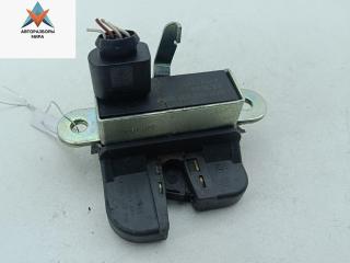 замок багажника Volkswagen Golf 5 поколение 2004, хетчбэк 5 дв., 1K6827505B