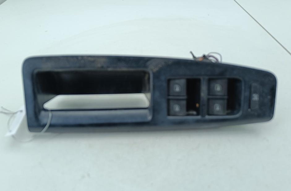 блок управления стеклоподъемниками Volkswagen Polo 2007, 1.4 л., бензин, МКПП, серый, хетчбэк 5 дв., 6Q1867171F