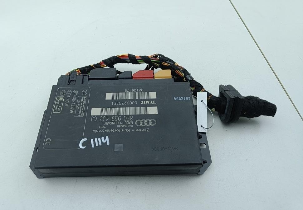 блок комфорта Audi A4 B7 2006, 2.0 л., бензин, АКПП, серый, универсал, 8E0959433CJ