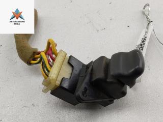 кнопка стеклоподъемника заднего правого Honda CR-V 2 поколение 2001, 2.0 л., бензин, МКПП, чёрный, внедорожник 5 дв.