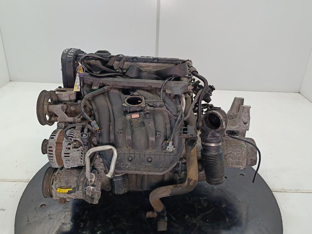 двигатель Peugeot 307 1 поколение 2004, цвет, EW10D - фото №1