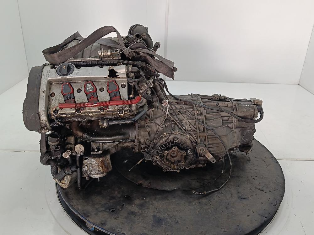 двигатель Audi A4 B7 2004, цвет, ASN - фото №1
