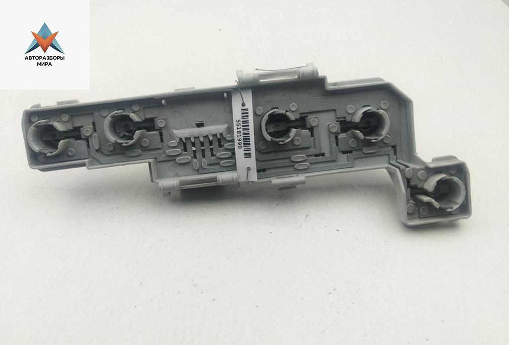 панель заднего левого фонаря Opel Vectra C 2002, 1.6 л., бензин, МКПП, серый, седан - фото №1