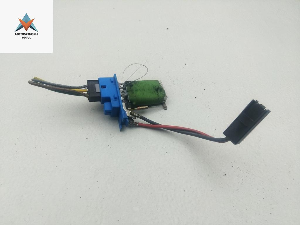 сопротивление печки Opel Vectra B 1998, 1.8 л., бензин, МКПП, серый, универсал, 90568693 - фото №1