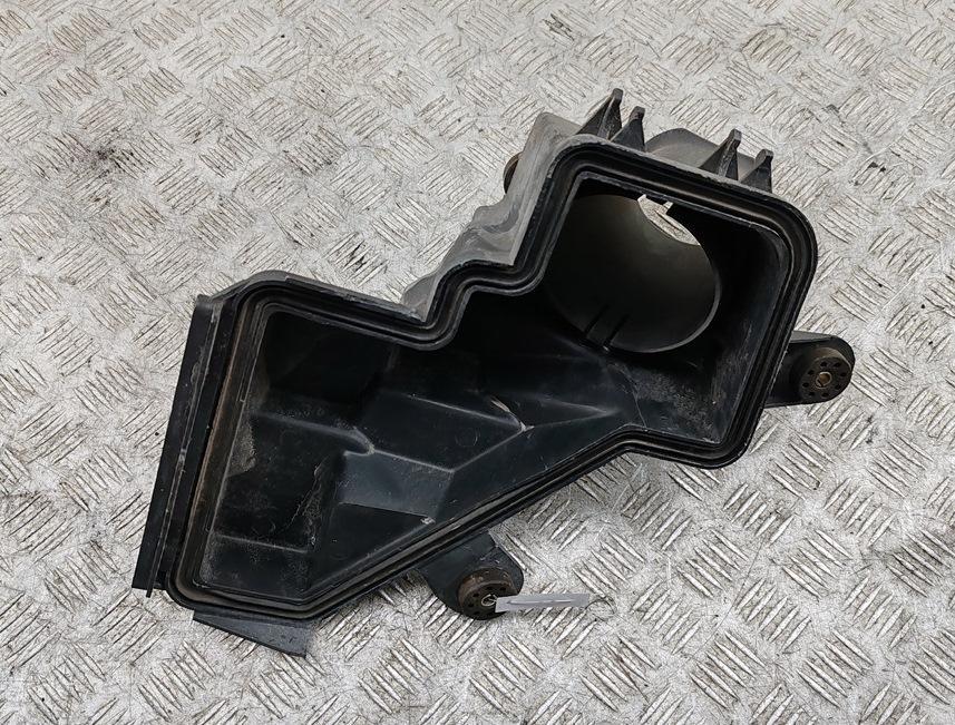воздуховод BMW 7 E65/E66 2002, 3.6 л., бензин, АКПП, синий, седан, 7500678