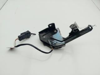 Замок стекла двери багажника BMW 5 серия E39 1999, 2.0 л., бензин, МКПП, синий, универсал, 8238469