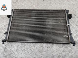 радиатор охлаждения Volkswagen Passat B6 2007, 1.6 л., бензин, МКПП, чёрный, универсал