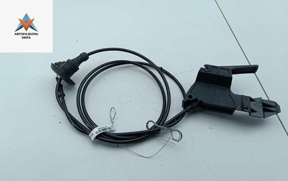 трос капота Peugeot 308 T7 2008, 1.6 л., бензин, МКПП, синий, хетчбэк 5 дв. - фото №1