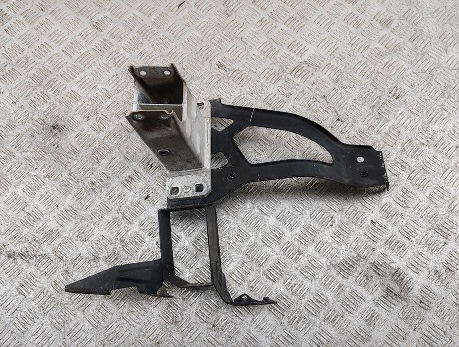 Рамка радиатора BMW 5 E60/E61 2004, 2.5 л., бензин, АКПП, серый, универсал, 7033732