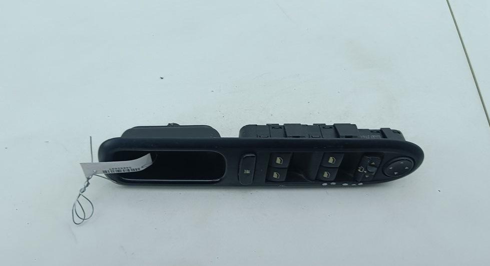 блок управления стеклоподъемниками Peugeot 407 2008, 2.0 л., дизель, МКПП, серый, универсал, 96468704XT
