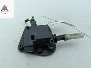 активатор замка багажника Audi A4 B6 2002, 1.9 л., дизель, МКПП, чёрный, универсал, 8E9827833