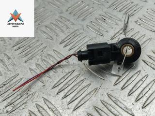 датчик детонации Volkswagen Touran 1 поколение 2005, 2.0 л., бензин, МКПП, серый, минивэн, 0261231146