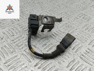 датчик ускорения Volkswagen Touareg 1 поколение 2003, 2.5 л., дизель, АКПП, чёрный, внедорожник 5 дв., 7L0907638