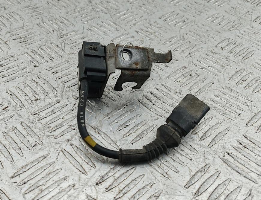 датчик ускорения Volkswagen Touareg 2003, 2.5 л., дизель, АКПП, чёрный, внедорожник 5 дв., 7L0907638