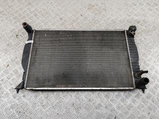 радиатор охлаждения Audi A4 B6 2003, 2.4 л., бензин, АКПП, серый, универсал