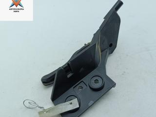 ручка открывания капота Opel Corsa D 2009, 1.2 л., бензин, МКПП, жёлтый, хетчбэк 3 дв., 13186909