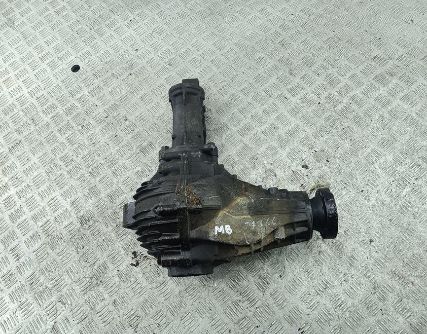 редуктор переднего моста Mercedes-Benz M-Class ML W164 2006, 4.0 л., дизель, АКПП, чёрный, внедорожник 5 дв.