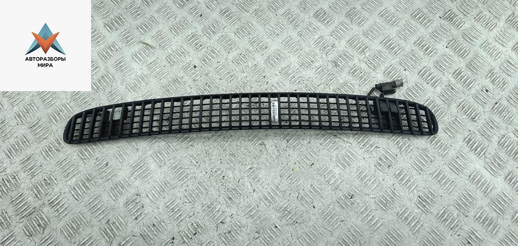 форсунка омывателя лобового стекла BMW 3 серия E46 2000, 2.0 л., дизель, МКПП, серый, седан, 8374366 - фото №1