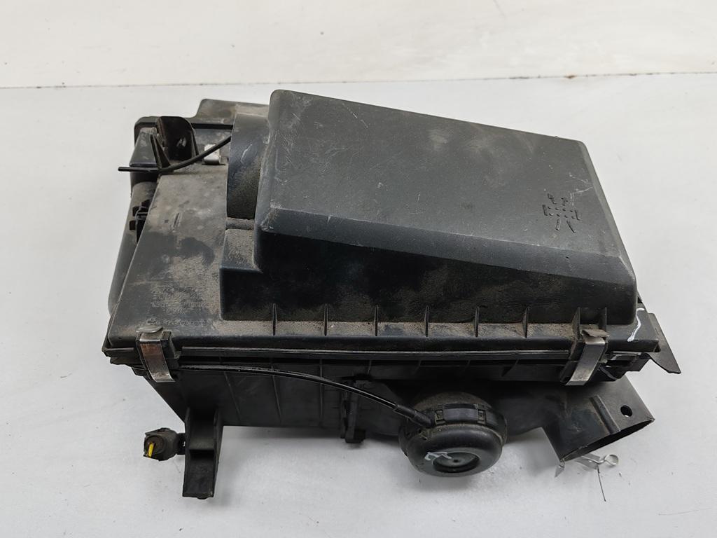 корпус воздушного фильтра Volvo S40 / V40 2001, 1.6 л., бензин, МКПП, красный, седан, 8071771