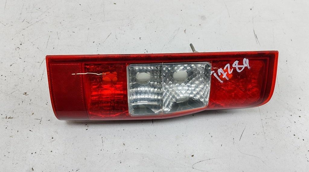 фонарь задний правый Ford Transit 2008, 2.4 л., дизель, МКПП, белый, микроавтобус
