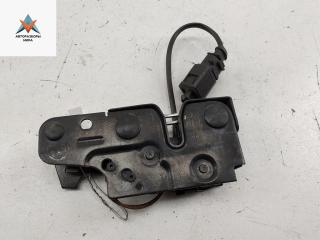 замок капота Audi Q7 4L [рестайлинг] 2011, 3.0 л., бензин, АКПП, чёрный, внедорожник 5 дв., 4L0823509