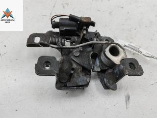 замок капота Audi A6 4B/C5 1999, 2.8 л., бензин, МКПП, белый, универсал, 8L0823509E