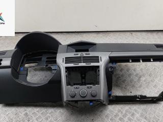 панель передняя салона (торпедо) Opel Astra H/Family [рестайлинг] 2005, 1.6 л., бензин, МКПП, серый, хетчбэк 5 дв., 13149016