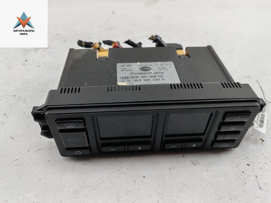 блок управления печки / климат-контроля Audi A4 B5 1997, 2.6 л., бензин, МКПП, серый, универсал, 8L0820043B - фото №1