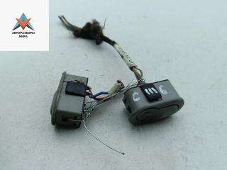 кнопка стеклоподъемника заднего правого Opel Omega B 1998, 2.0 л., бензин, МКПП, серый, седан, 90362983