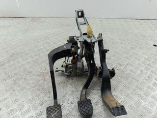 узел педальный (блок педалей) Audi A4 B5 1996, 1.8 л., бензин, МКПП, серый, универсал, 8D721117E
