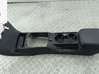 подлокотник Volvo S40 2 поколение 2004, 2.4 л., бензин, МКПП, серый, универсал, 8687408