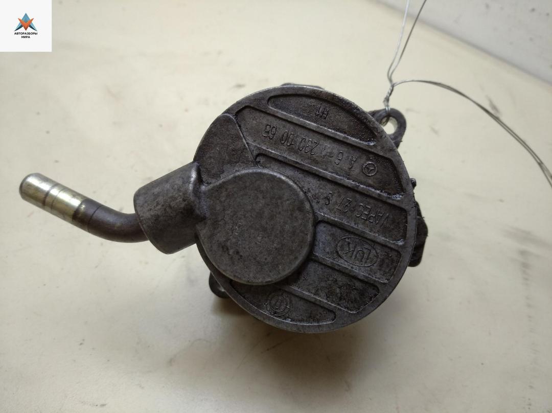 насос вакуумный Mercedes-Benz Vito-2 / Viano W639 2006, 2.2 л., дизель, МКПП, красный, микроавтобус, A6122300065 - фото №1