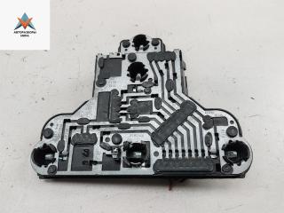 Плата фонаря заднего правого Volkswagen Golf 3 поколение 1995, 1.4 л., бензин, МКПП, красный, хетчбэк 3 дв., 1H6945257
